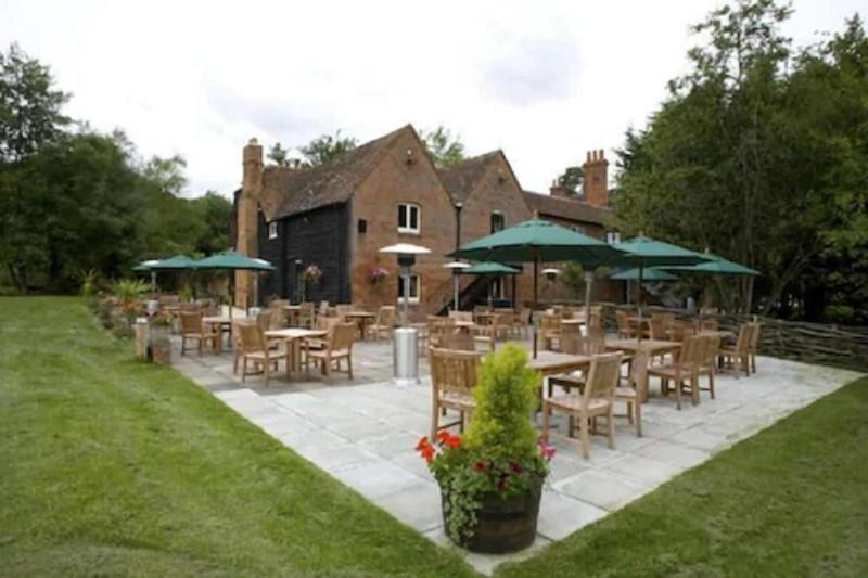 Barton's Mill - Restoran