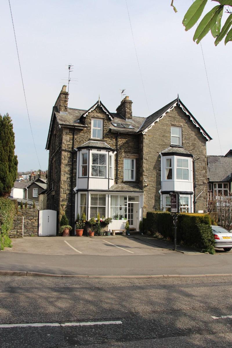 St John's Lodge (incl off-site health club) - Genel