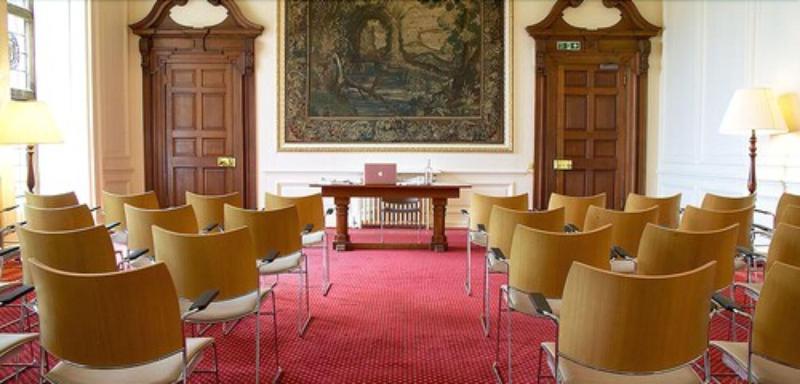 Madingley Hall - Toplantı