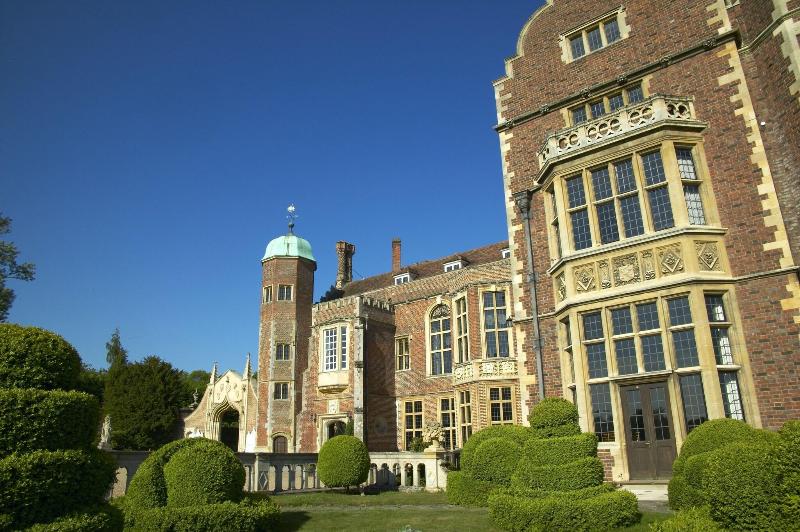 Madingley Hall - Genel