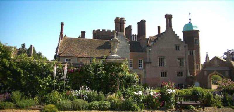 Madingley Hall - Genel