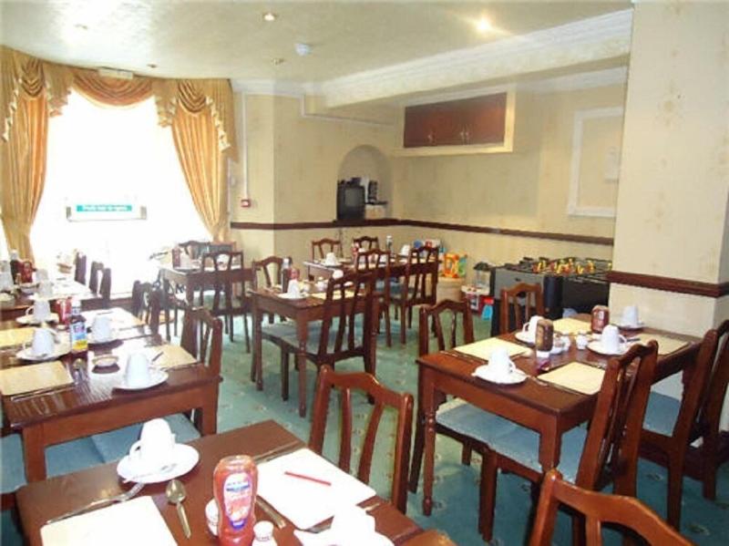 The Riviera Hotel - Bar