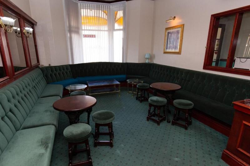 The Riviera Hotel - Restoran
