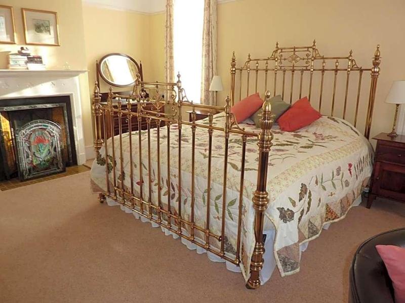 The Manse - Genel