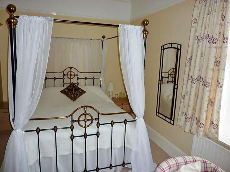 The Manse - Genel