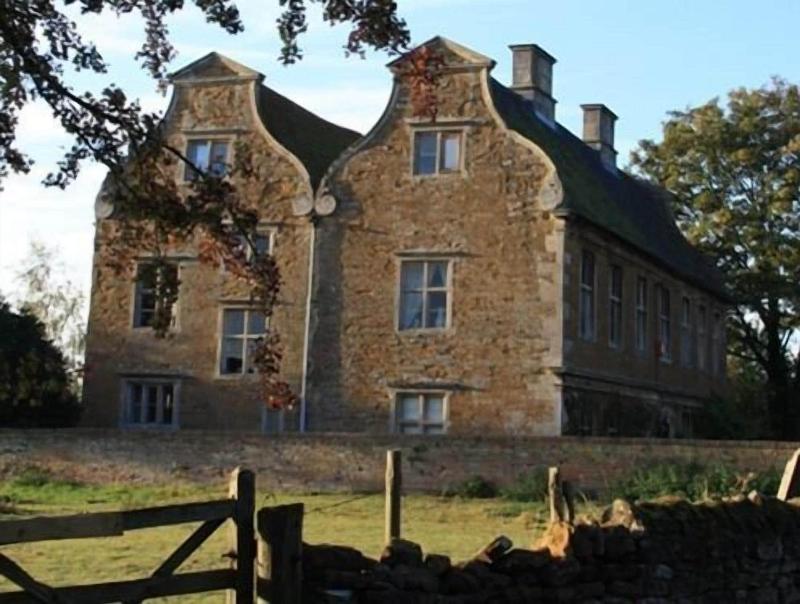Allington Manor - Genel