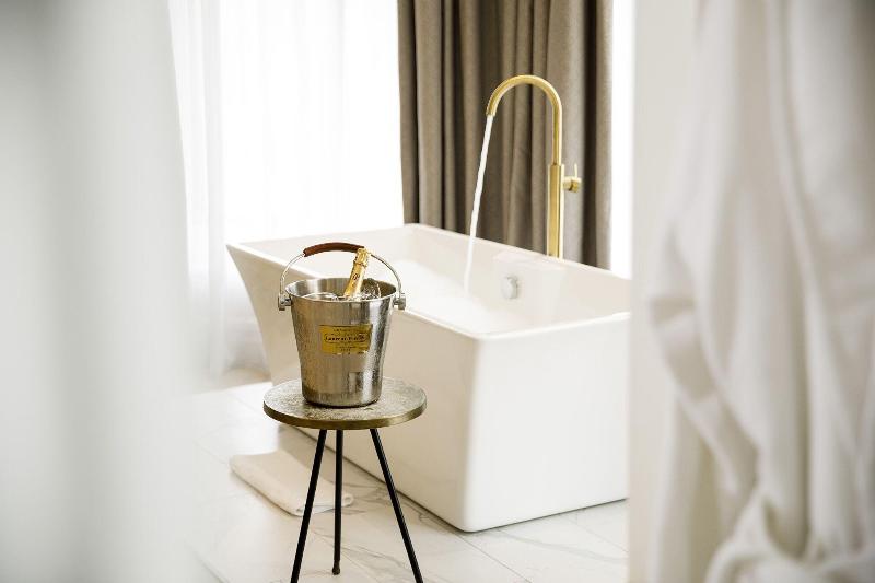 Lanelay Hall Hotel & Spa - Oda