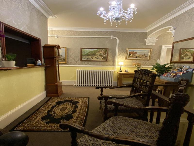 The North Cliff Hotel - Lobi