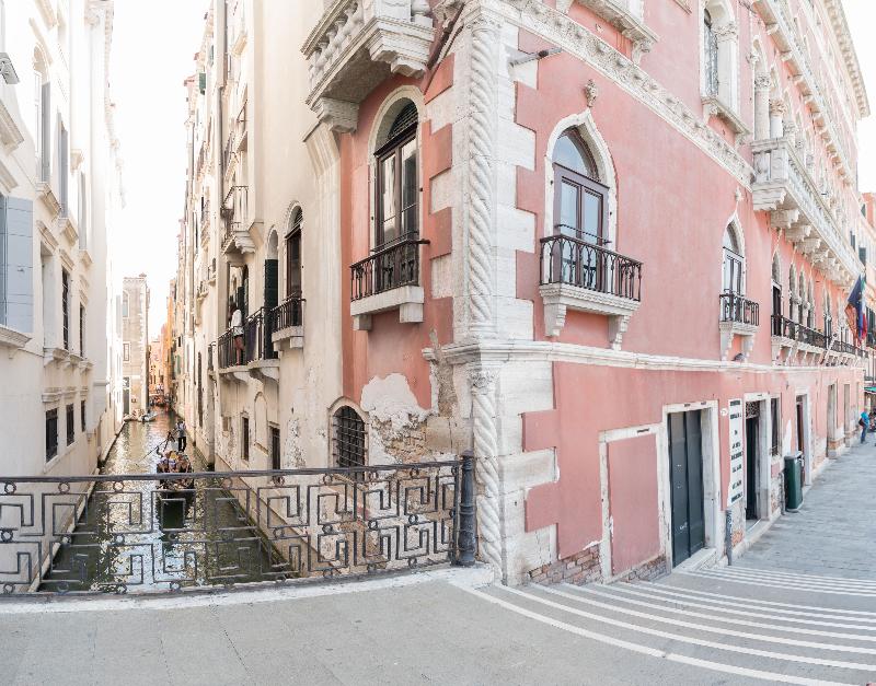 EGO' Residence Venice - Genel