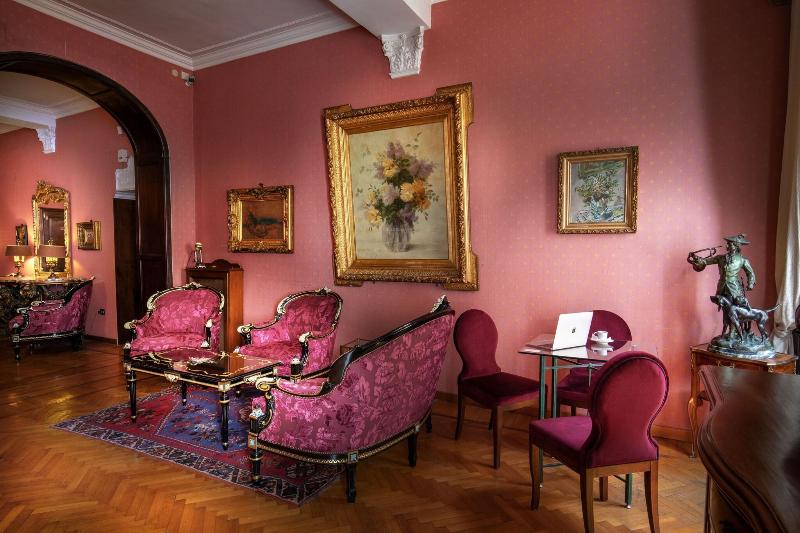 Residenza Frattina - Lobi