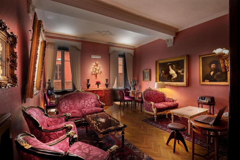 Residenza Frattina - Lobi
