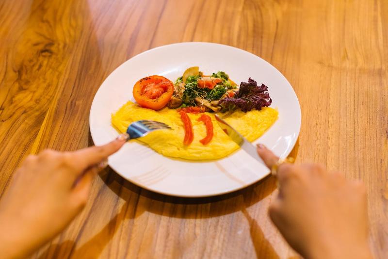 Mahesa Suites Seminyak - Restoran