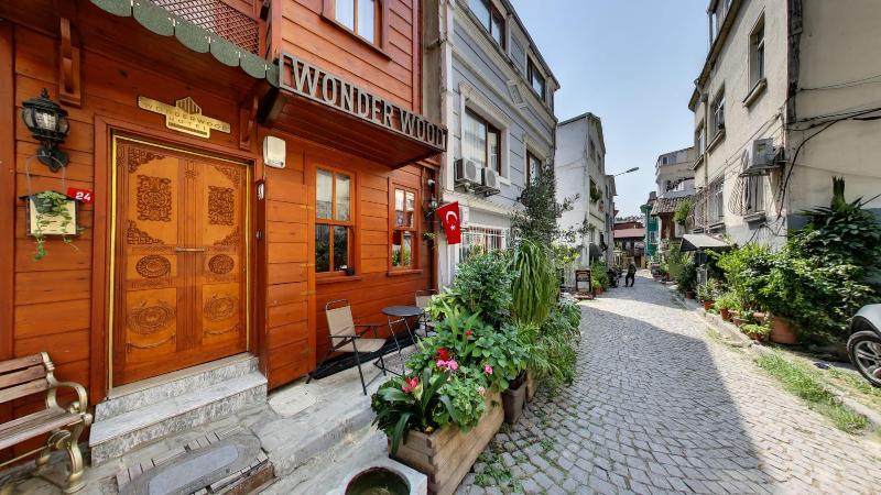 Wonder Wood Hotel - Genel