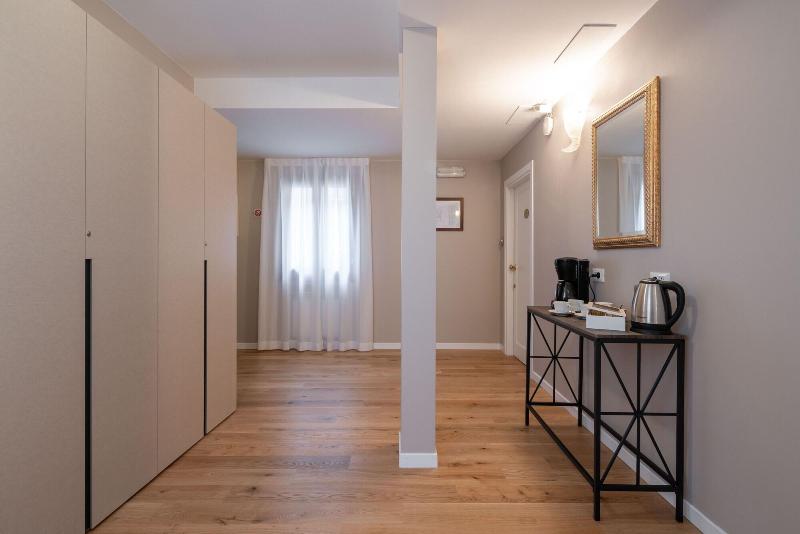 Hotel Herion - Lobi