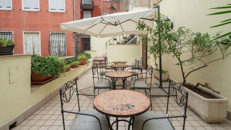 Hotel Herion - Teras