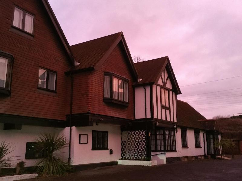 The George Hotel - Genel