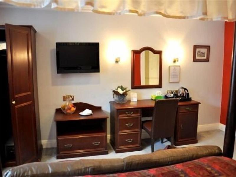 The George Hotel - Genel
