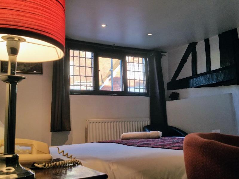 The George Hotel - Genel