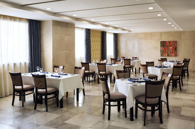 Al Kiswah Towers Hotel - Restoran