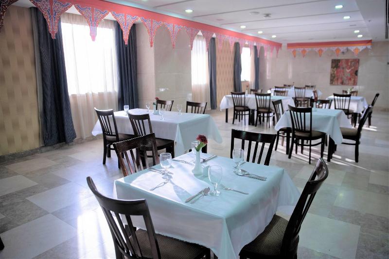 Al Kiswah Towers Hotel - Restoran