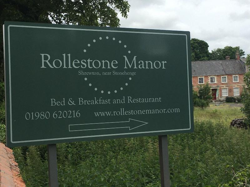 Rollestone Manor - Genel