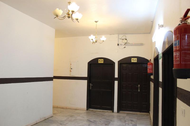 Al Eairy Furnished Apartments Al Baha 4 - Lobi