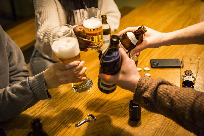 Five Reasons Hotel & Hostel - Bar