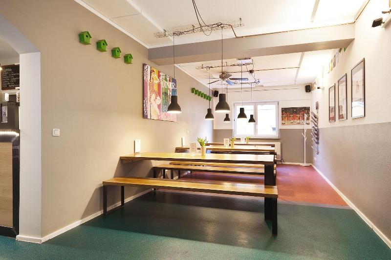 Five Reasons Hotel & Hostel - Bar