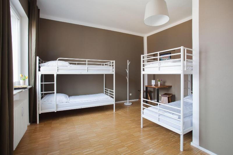 Five Reasons Hotel & Hostel - Oda