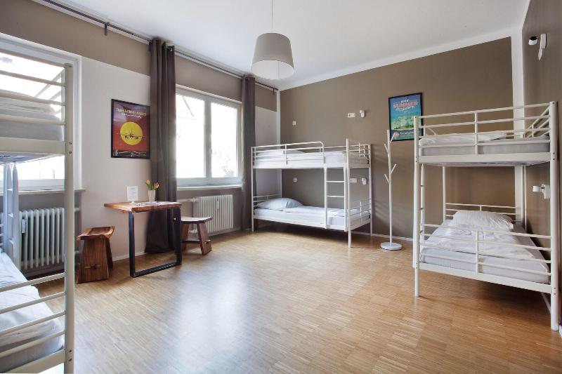 Five Reasons Hotel & Hostel - Oda