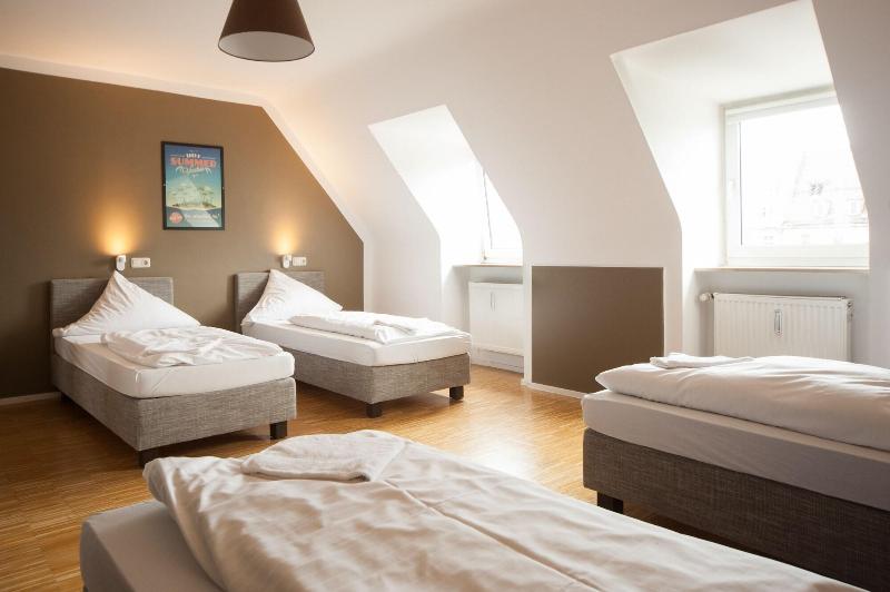 Five Reasons Hotel & Hostel - Oda