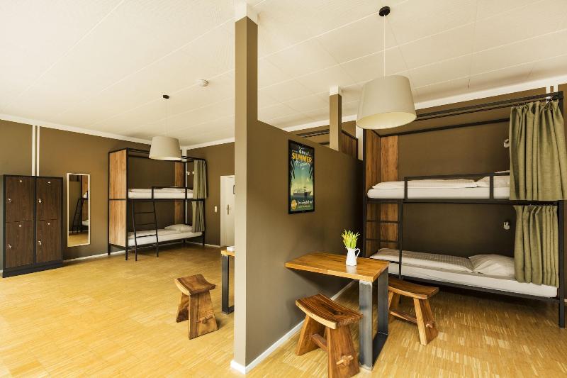 Five Reasons Hotel & Hostel - Oda