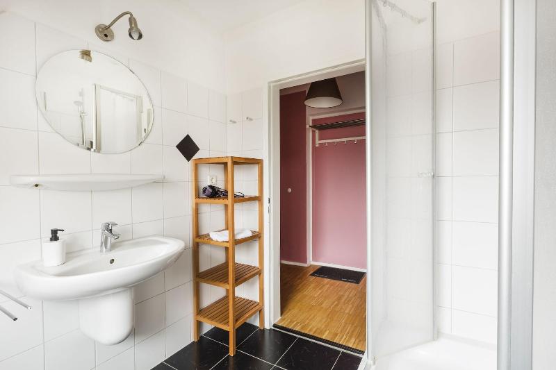 Five Reasons Hotel & Hostel - Oda