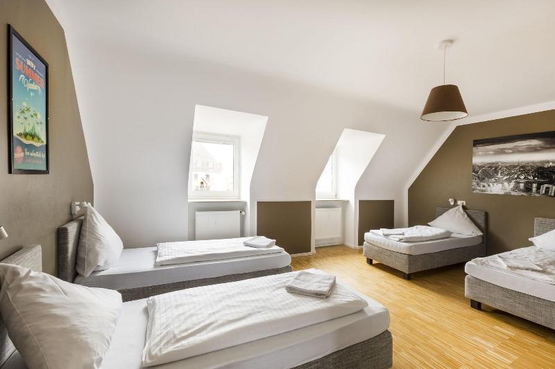 Five Reasons Hotel & Hostel - Oda