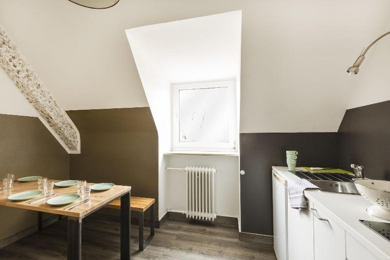 Five Reasons Hotel & Hostel - Oda