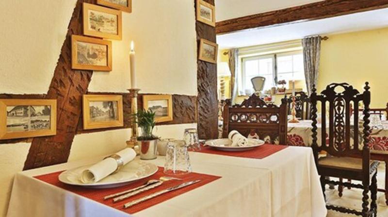 Hotel De Charme Zum Schiff - Restoran
