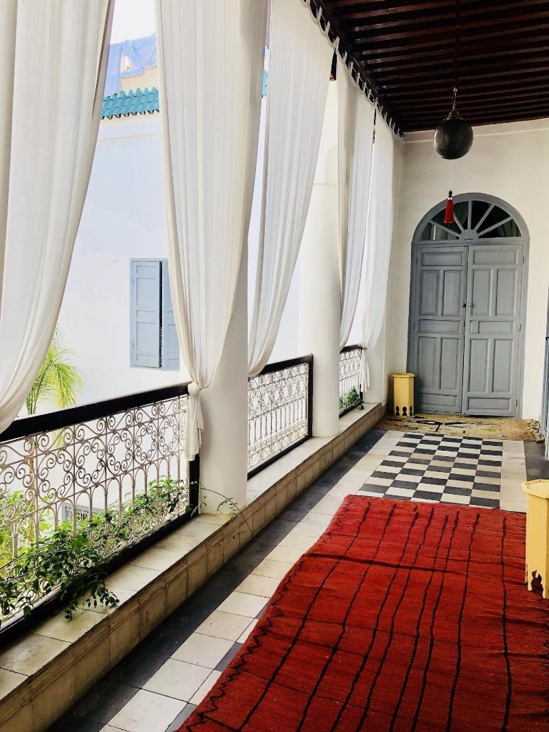 Riad Tizwa - Lobi