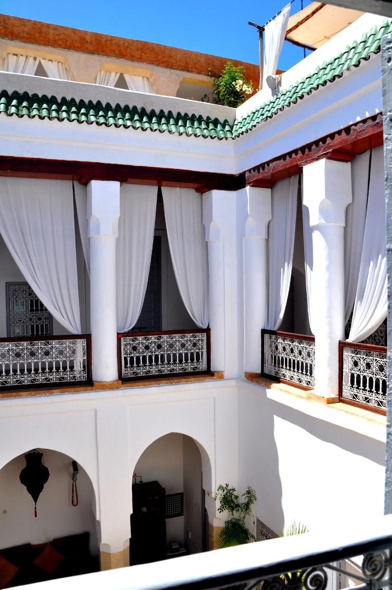 Riad Tizwa - Lobi