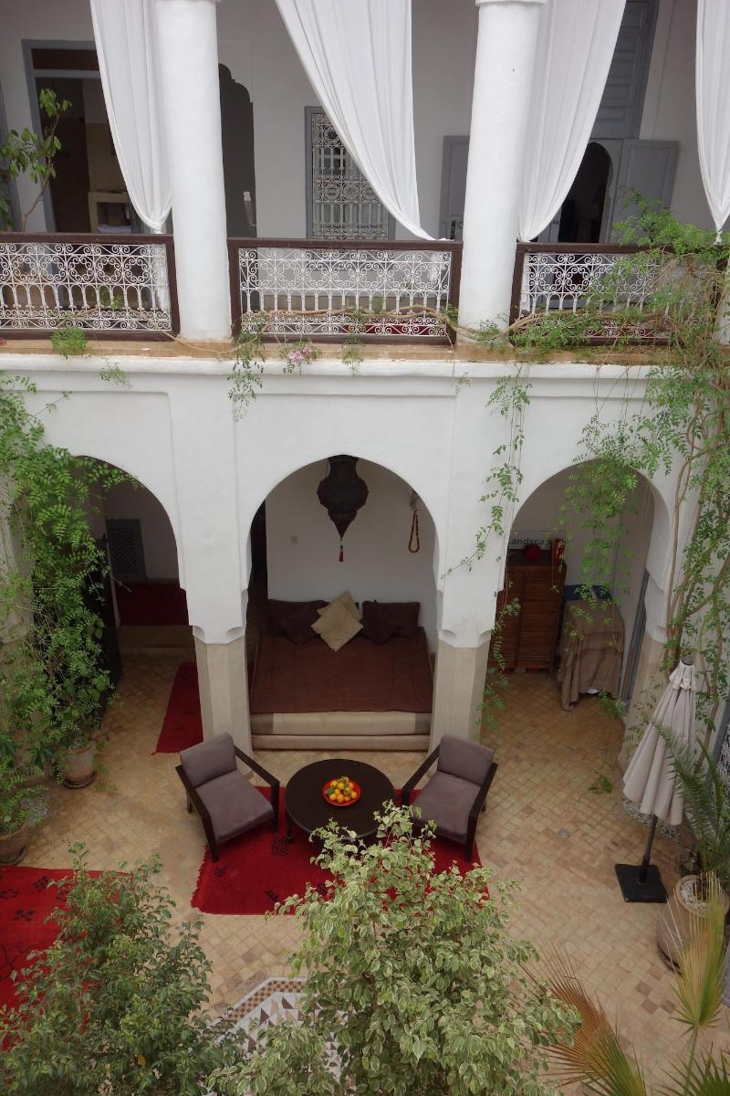 Riad Tizwa - Lobi