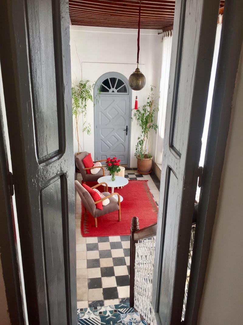 Riad Tizwa - Genel