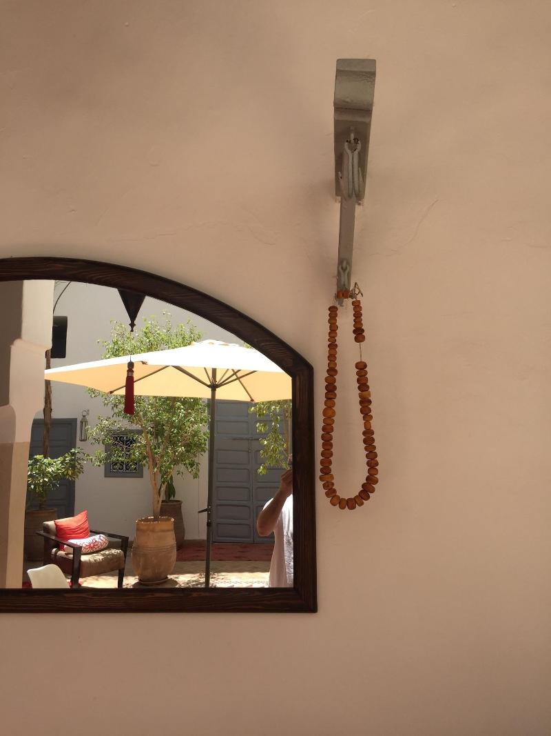 Riad Tizwa - Genel