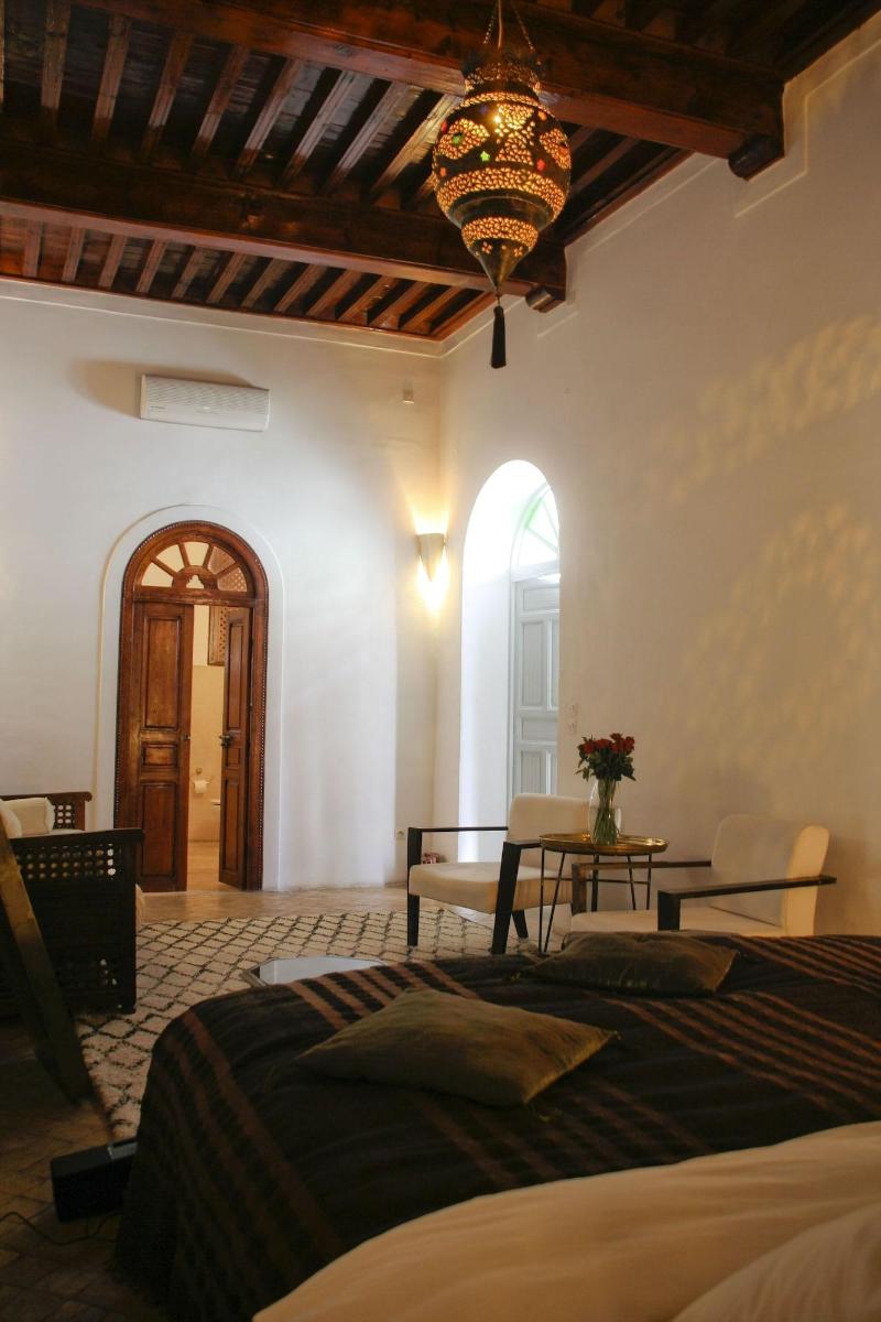 Riad Tizwa - Oda