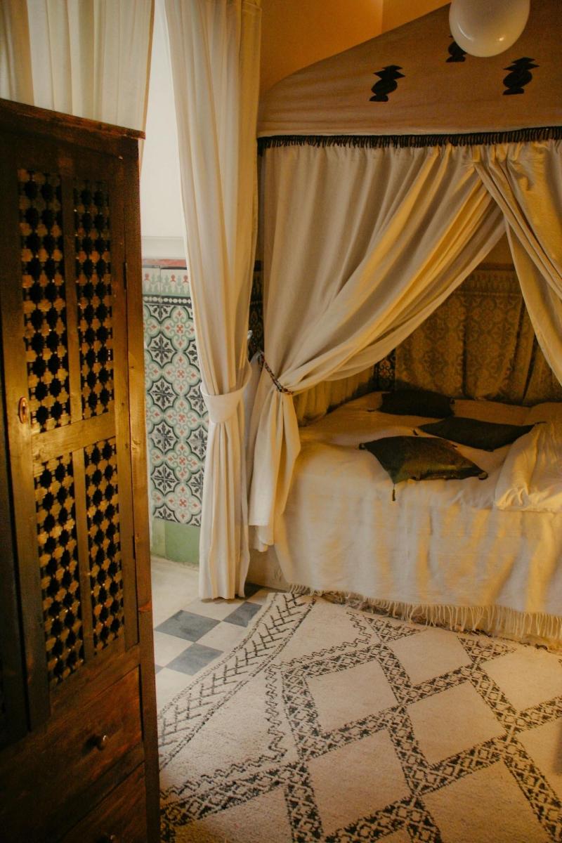 Riad Tizwa - Oda