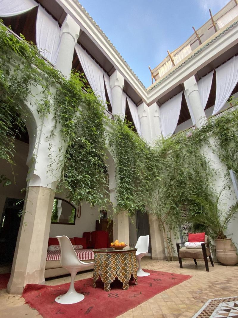 Riad Tizwa - Oda