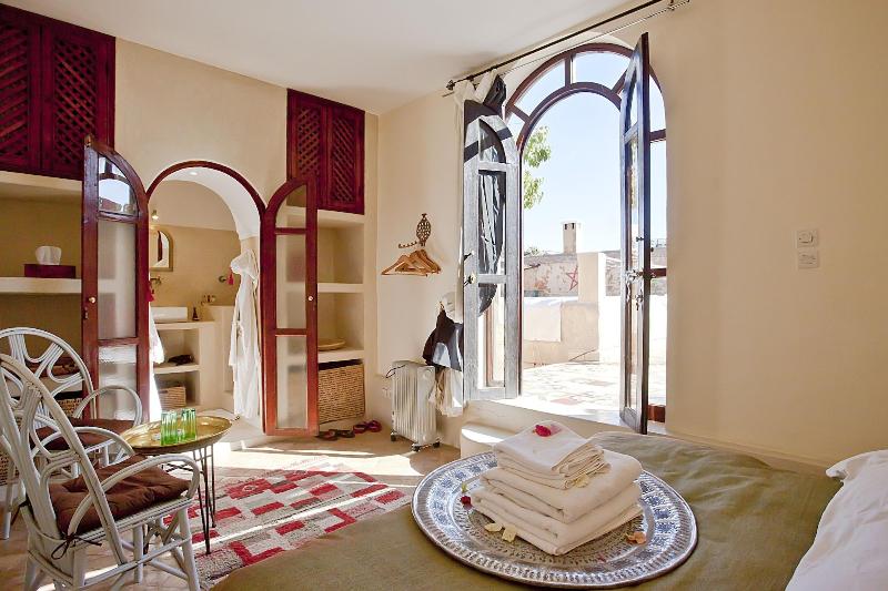 Riad Tizwa - Oda