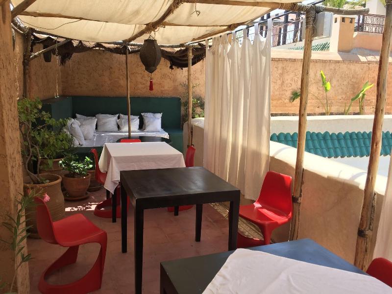 Riad Tizwa - Restoran