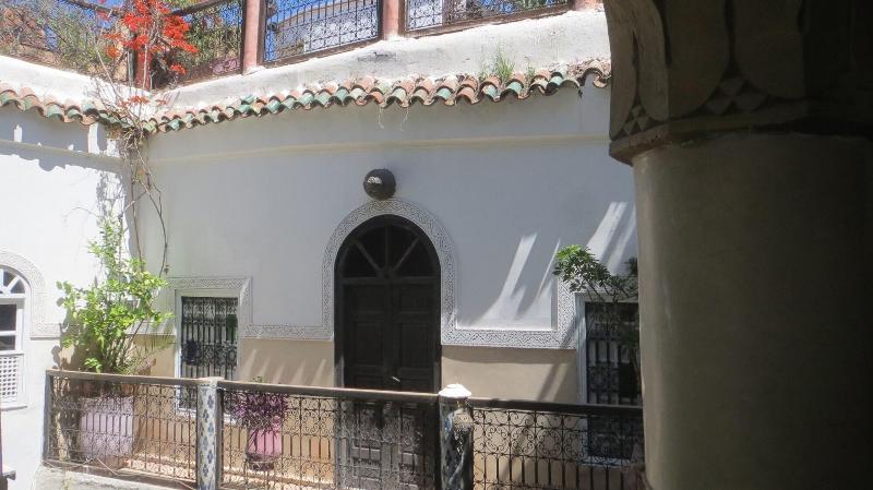 Riad Maizie - Genel