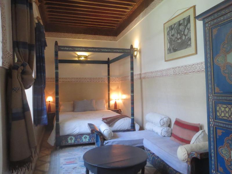 Riad Maizie - Genel