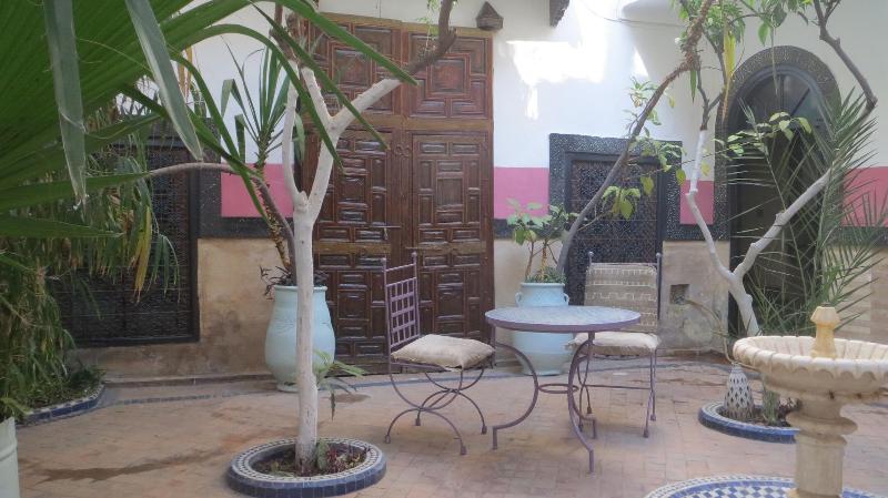 Riad Maizie - Genel