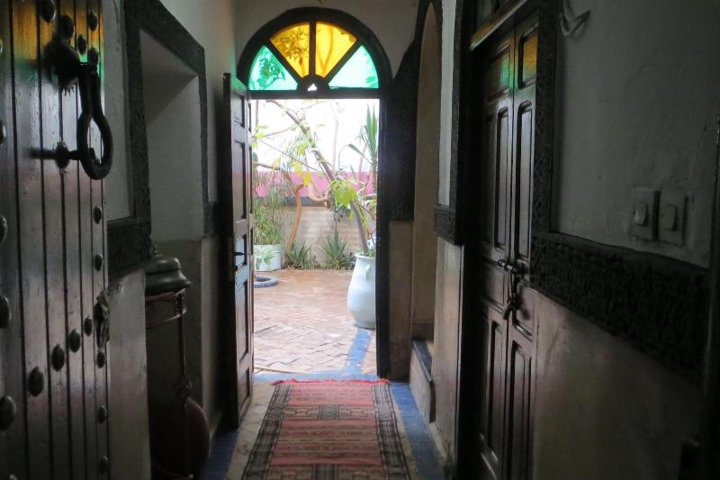 Riad Maizie - Genel